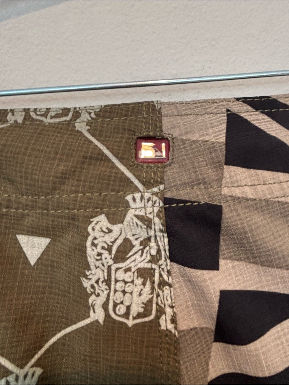 Quiksilver Olive, Beige & Black Striped Board Shorts 🇬🇧 - Picture 5 of 7